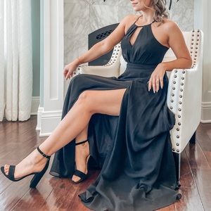 Azazie Evalleen Size 10 Black Open back bow keyhole high slit bridesmaid dress